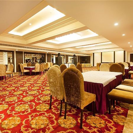 The Palm Court Ludhiana Exterior foto