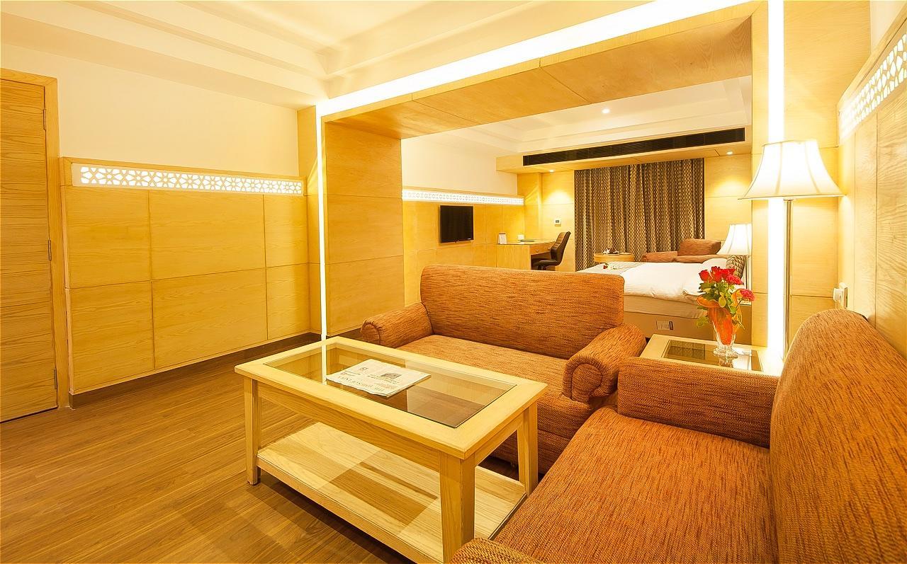 The Palm Court Ludhiana Exterior foto
