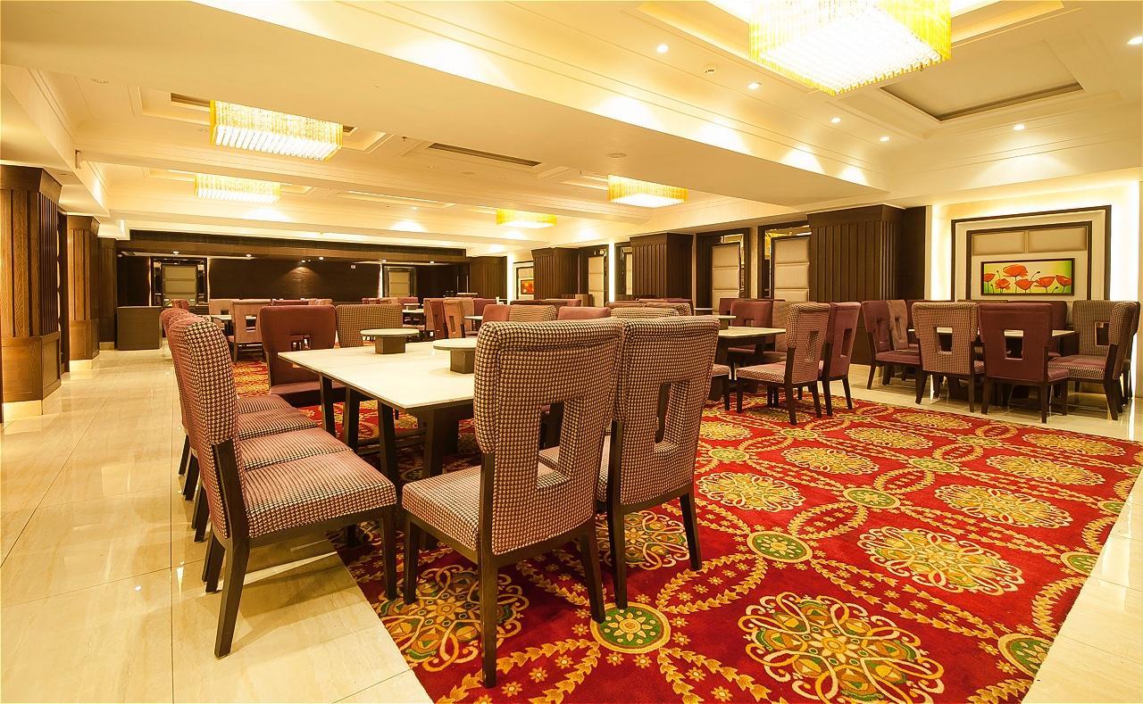 The Palm Court Ludhiana Exterior foto