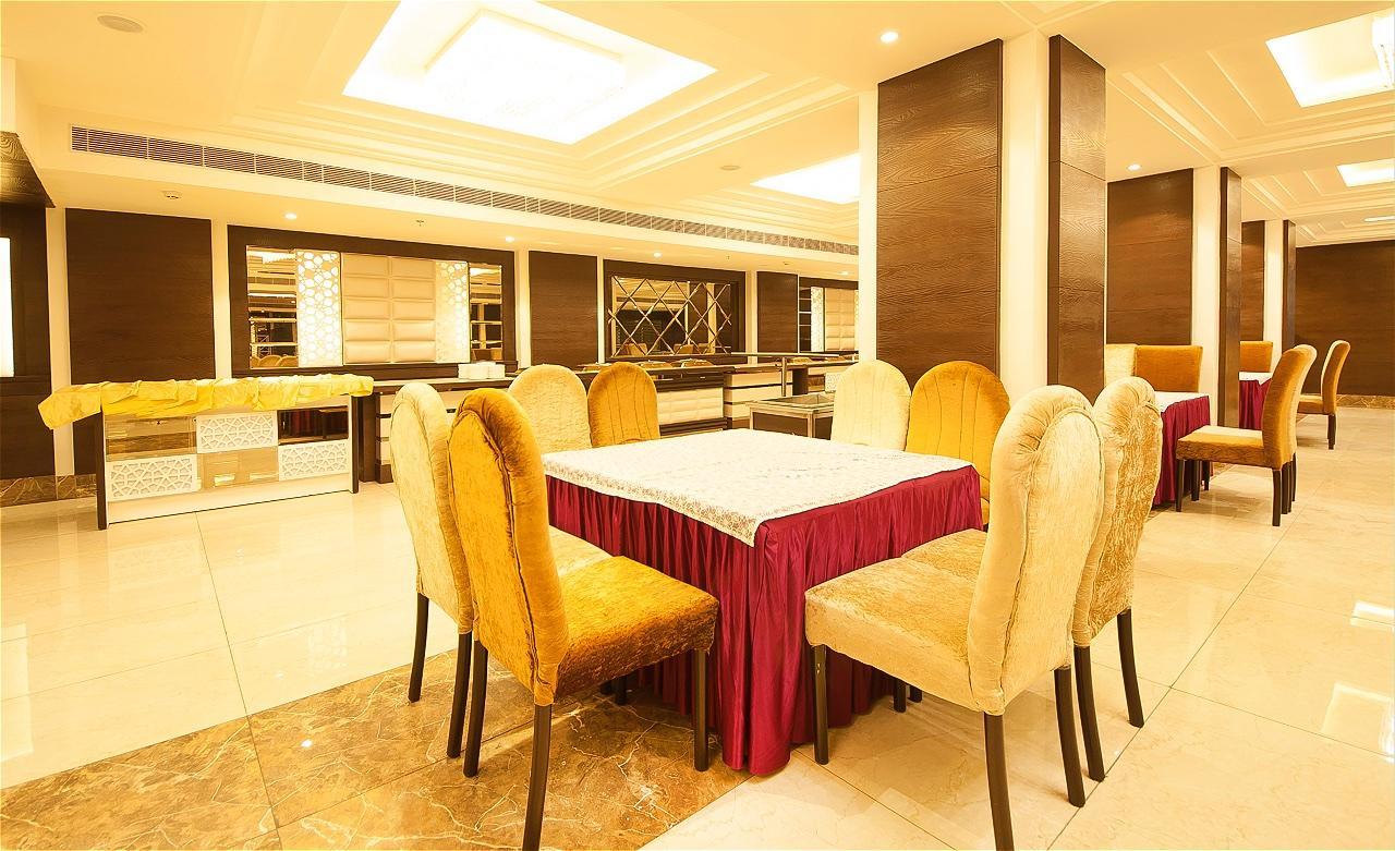 The Palm Court Ludhiana Exterior foto