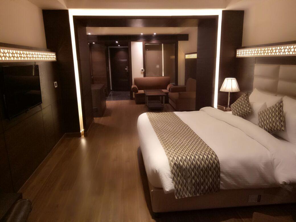 The Palm Court Ludhiana Exterior foto